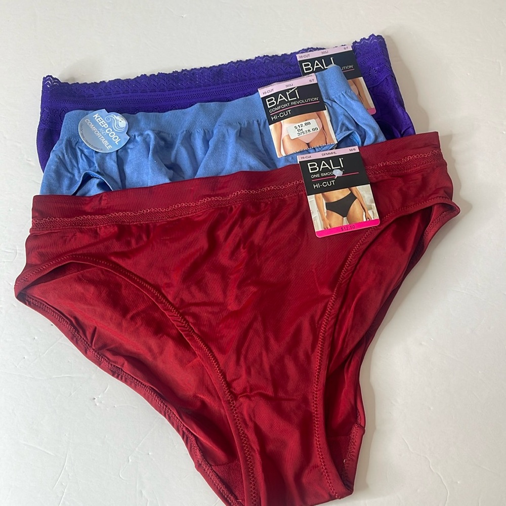 Bali Assortment of Hi-Cut Panties 3 Pairs Size Medium / 6